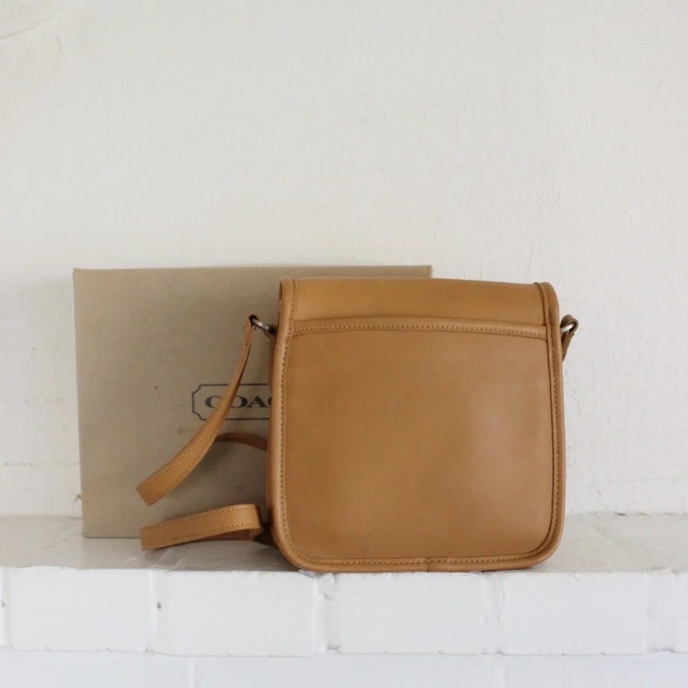 Vintage Coach Companion Crossbody Bag Tan - Picture 3 of 10